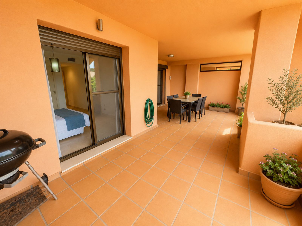 Se vende Apartamento Planta Baja de 2 dormitorios en Costa Del Sol, Málaga, España