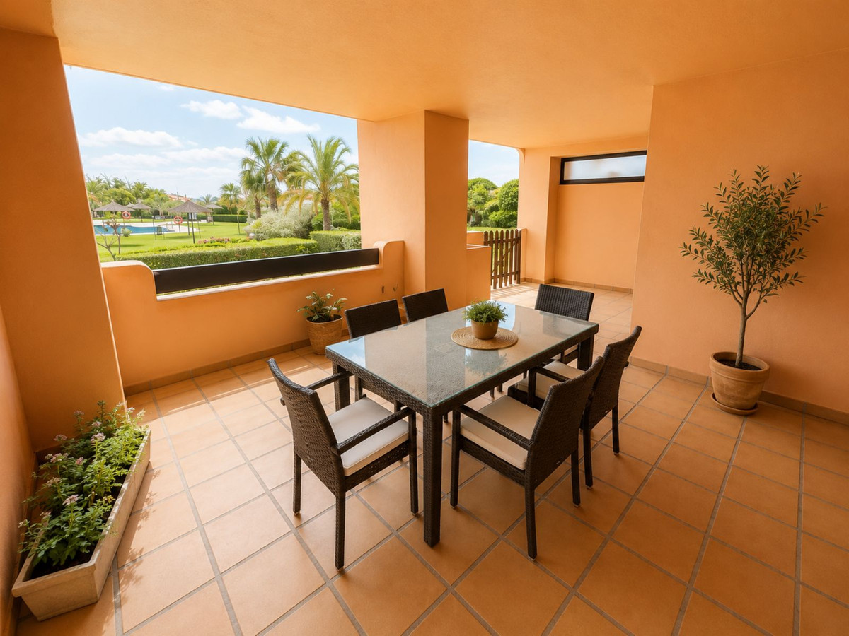 Se vende Apartamento Planta Baja de 2 dormitorios en Costa Del Sol, Málaga, España
