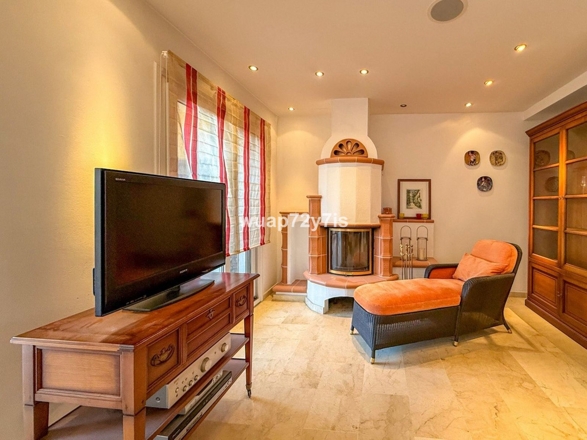3 Bed Apartment for sale in Costabella Costa Del Sol, Málaga, Spain
