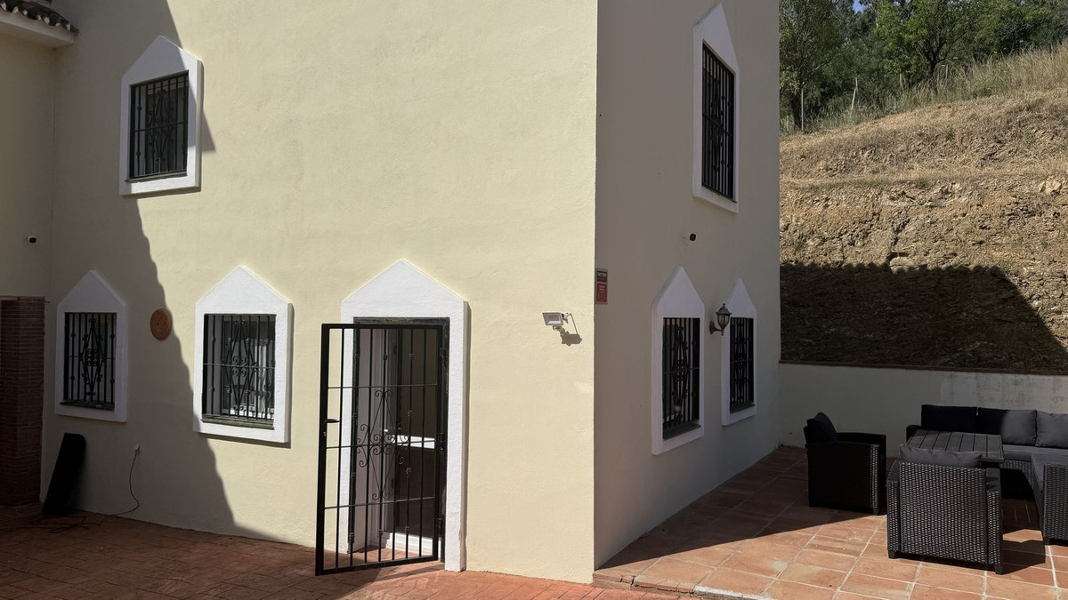 4 Bed Townhouse for sale in La Cala De Mijas Costa Del Sol, Málaga, Spain