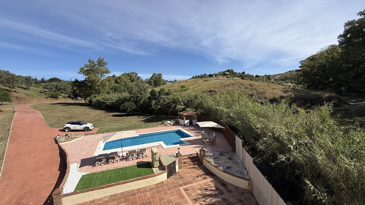 4 Bed Townhouse for sale in La Cala De Mijas Costa Del Sol, Málaga, Spain