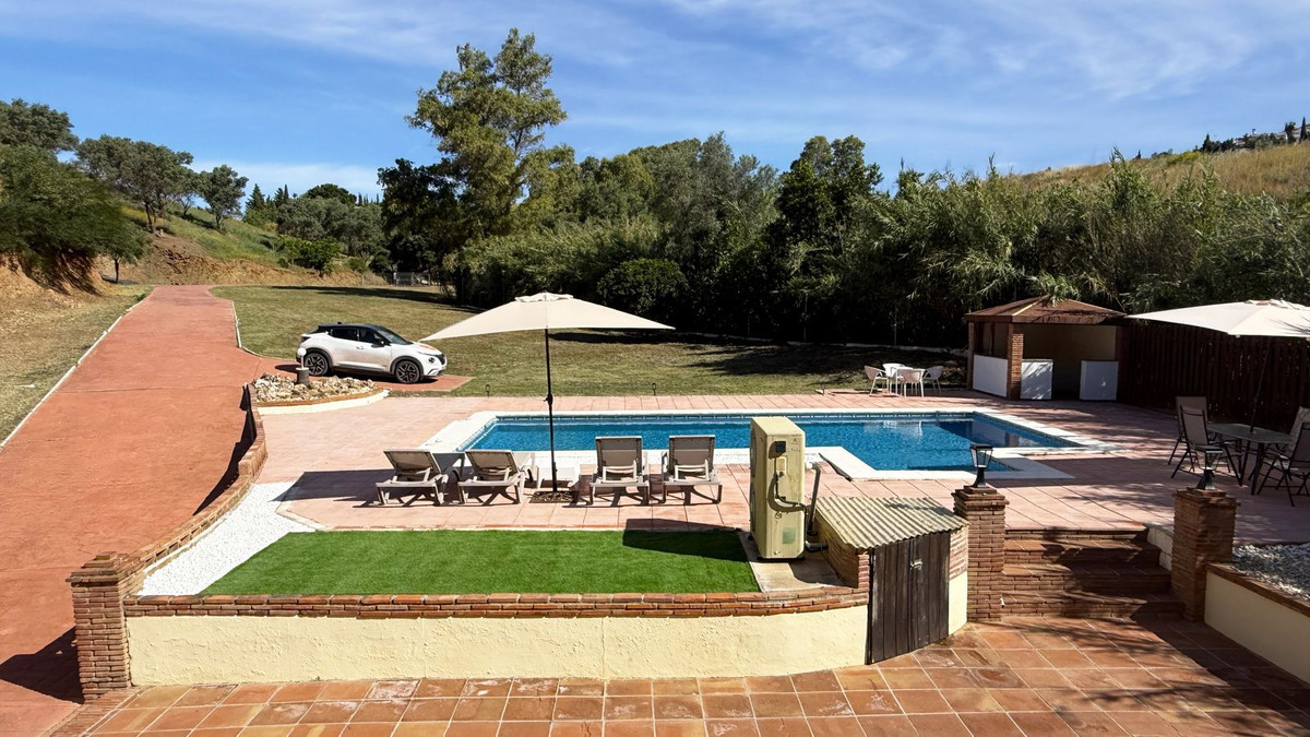 4 Bed Townhouse for sale in La Cala De Mijas Costa Del Sol, Málaga, Spain