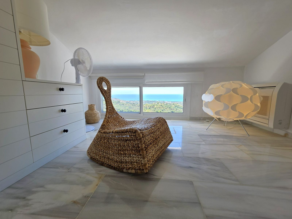 Se vende Apartamento Planta Media de 2 dormitorios en Costa Del Sol, Málaga, España