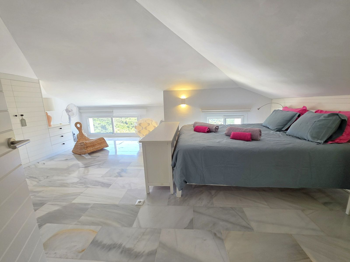 Se vende Apartamento Planta Media de 2 dormitorios en Costa Del Sol, Málaga, España