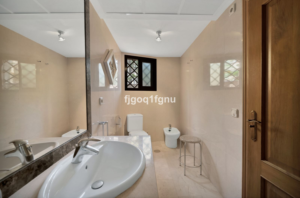 4 Bed Apartment for sale in Costalita Costa Del Sol, Málaga, Spain