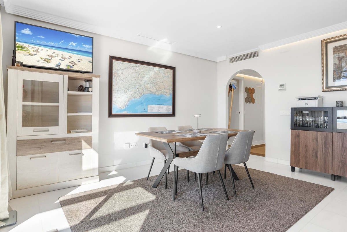 3 Bed Apartment for sale in Doña Julia Costa Del Sol, Málaga, Spain