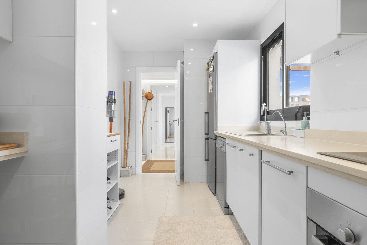 3 Bed Apartment for sale in Doña Julia Costa Del Sol, Málaga, Spain
