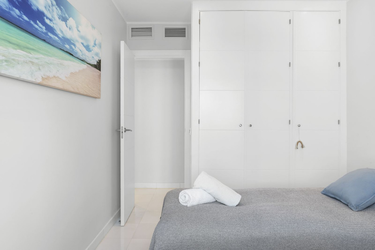 3 Bed Apartment for sale in Doña Julia Costa Del Sol, Málaga, Spain