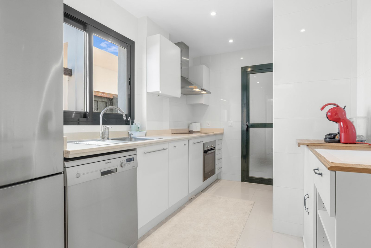 3 Bed Apartment for sale in Doña Julia Costa Del Sol, Málaga, Spain