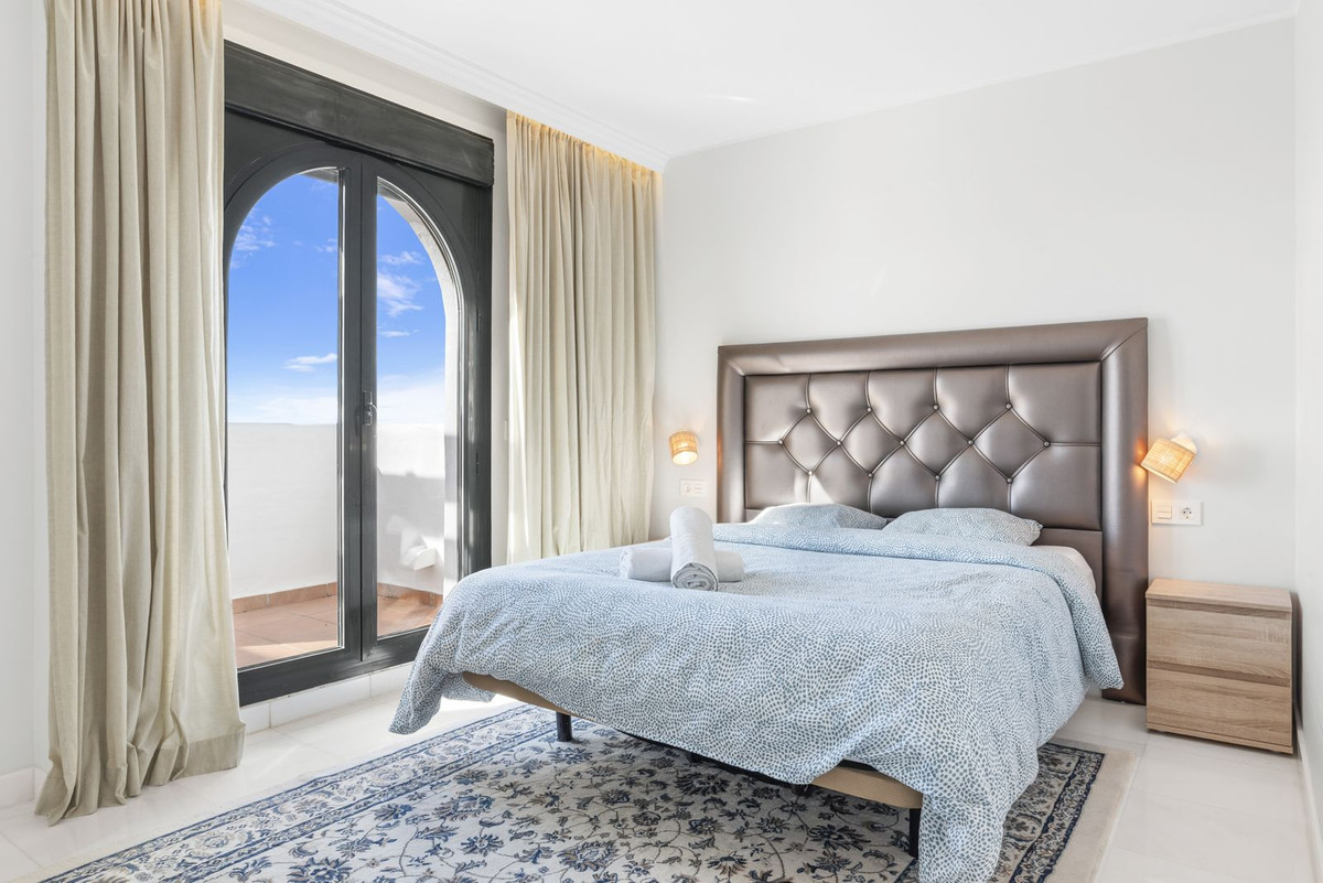 3 Bed Apartment for sale in Doña Julia Costa Del Sol, Málaga, Spain