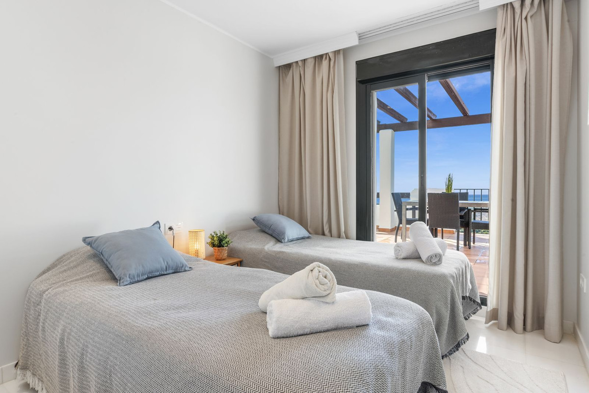 3 Bed Apartment for sale in Doña Julia Costa Del Sol, Málaga, Spain