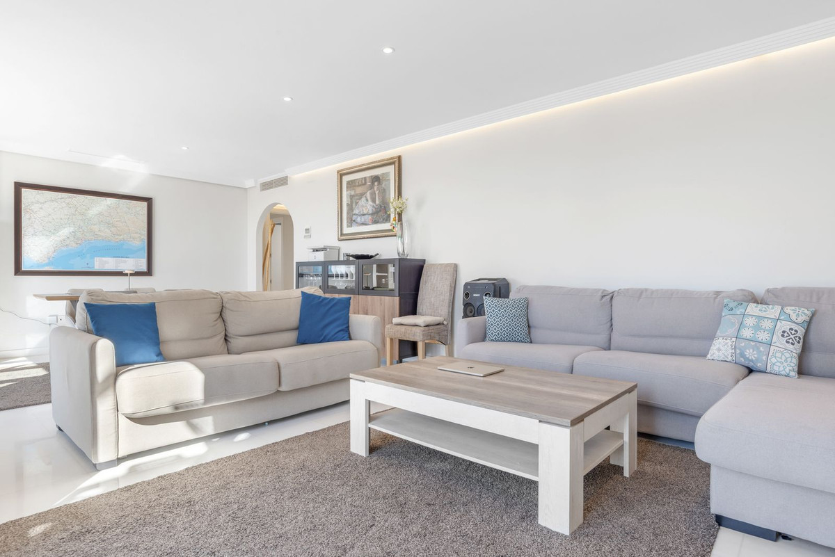 3 Bed Apartment for sale in Doña Julia Costa Del Sol, Málaga, Spain