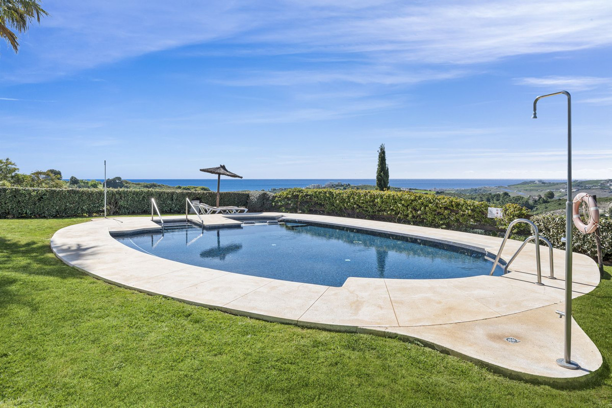 3 Bed Apartment for sale in Doña Julia Costa Del Sol, Málaga, Spain