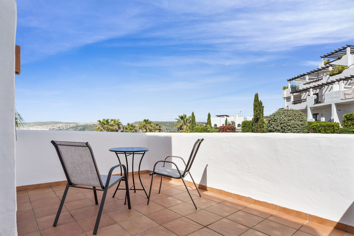 3 Bed Apartment for sale in Doña Julia Costa Del Sol, Málaga, Spain