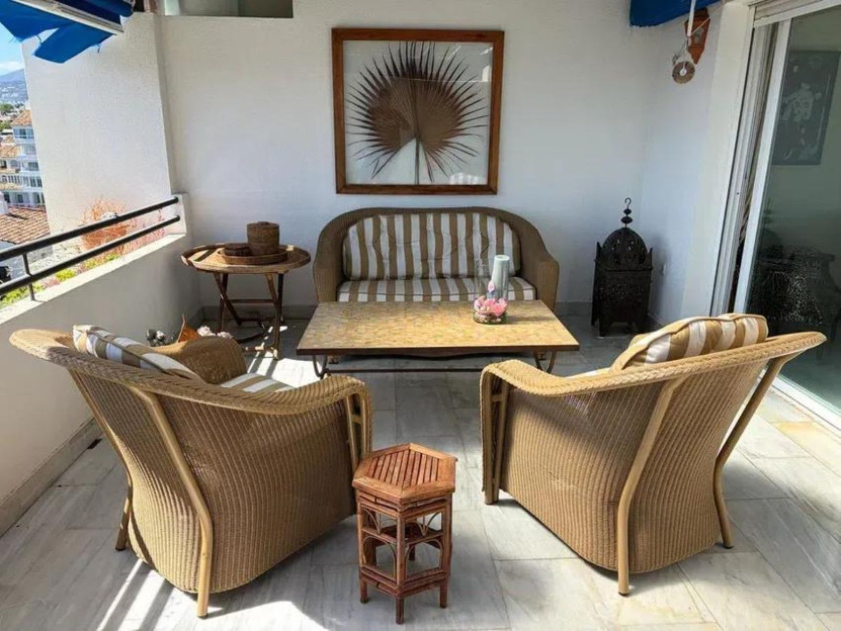 2 Bed Apartment for sale in Puerto Banús Costa Del Sol, Málaga, Spain