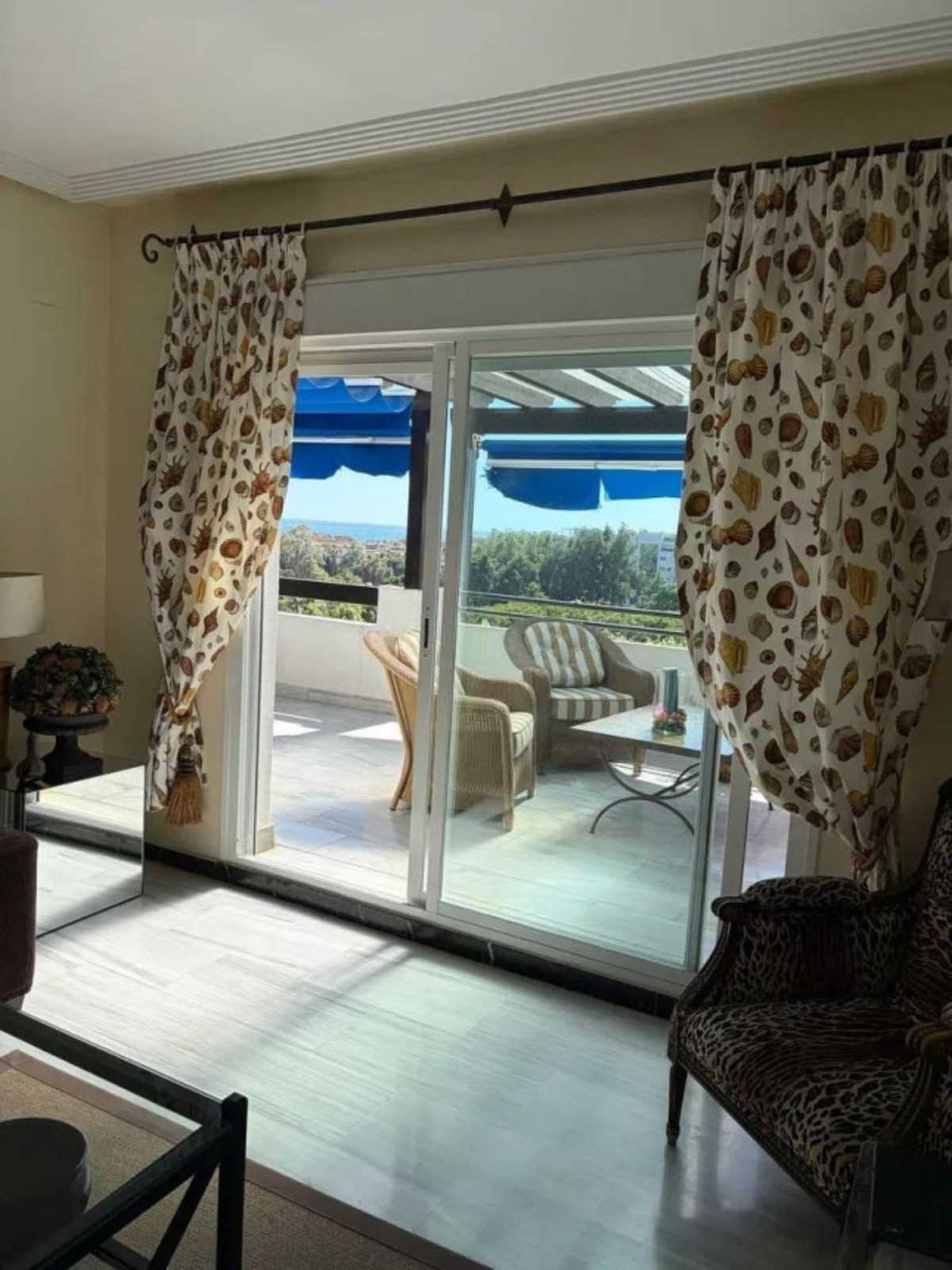 2 Bed Apartment for sale in Puerto Banús Costa Del Sol, Málaga, Spain