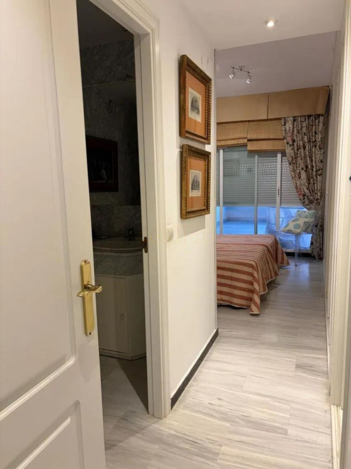 2 Bed Apartment for sale in Puerto Banús Costa Del Sol, Málaga, Spain