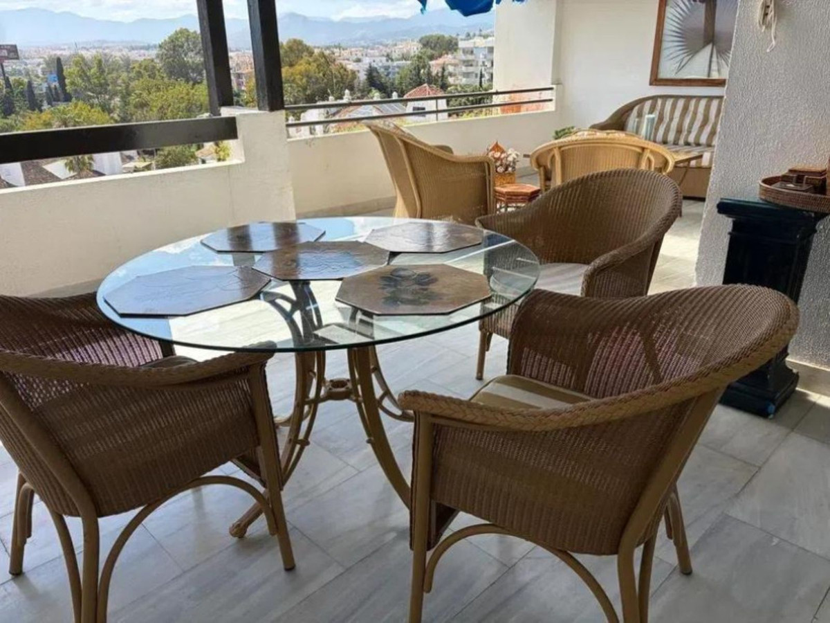 2 Bed Apartment for sale in Puerto Banús Costa Del Sol, Málaga, Spain