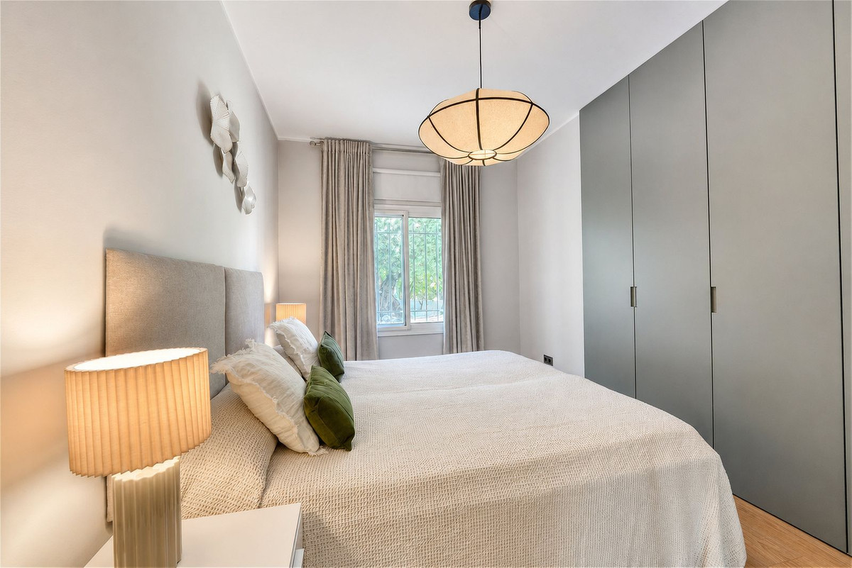 4 Bed Townhouse for sale in Benahavís Costa Del Sol, Málaga, Spain