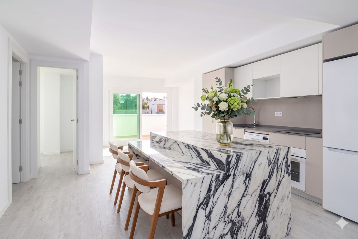 3 Bed Apartment for sale in Torreblanca Costa Del Sol, Málaga, Spain