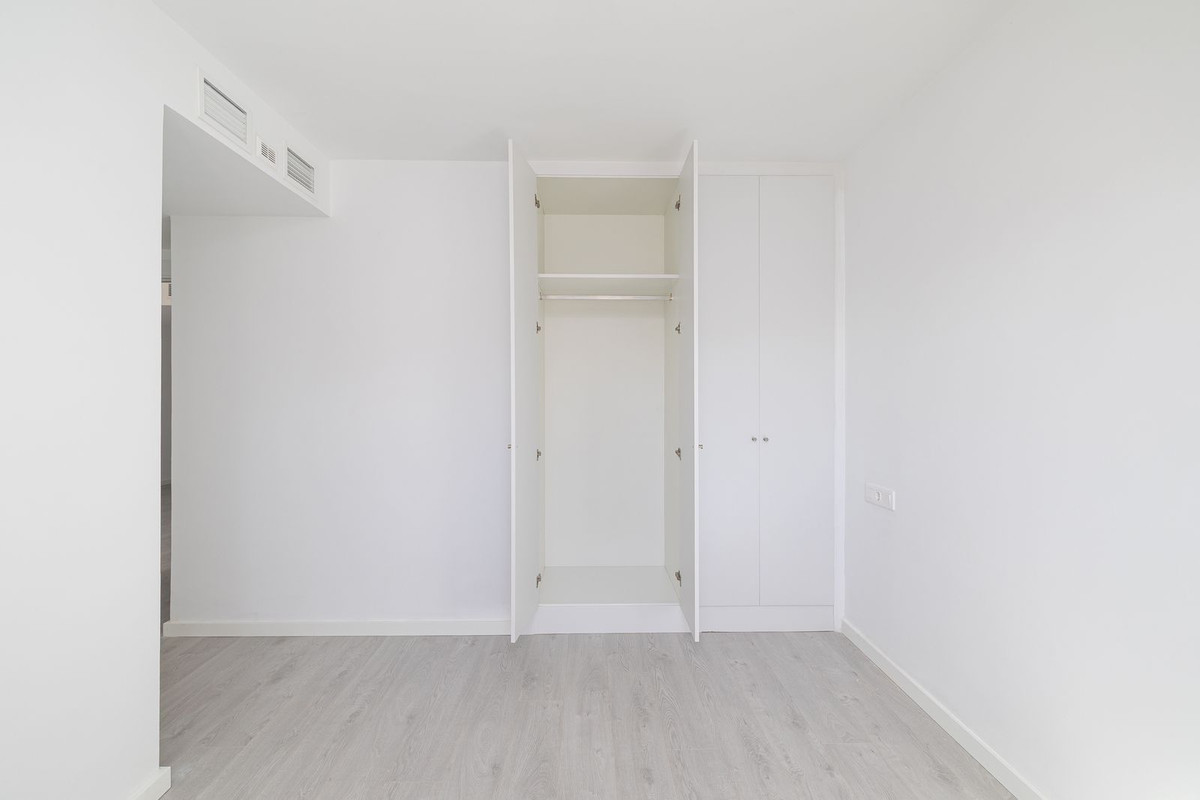 3 Bed Apartment for sale in Torreblanca Costa Del Sol, Málaga, Spain
