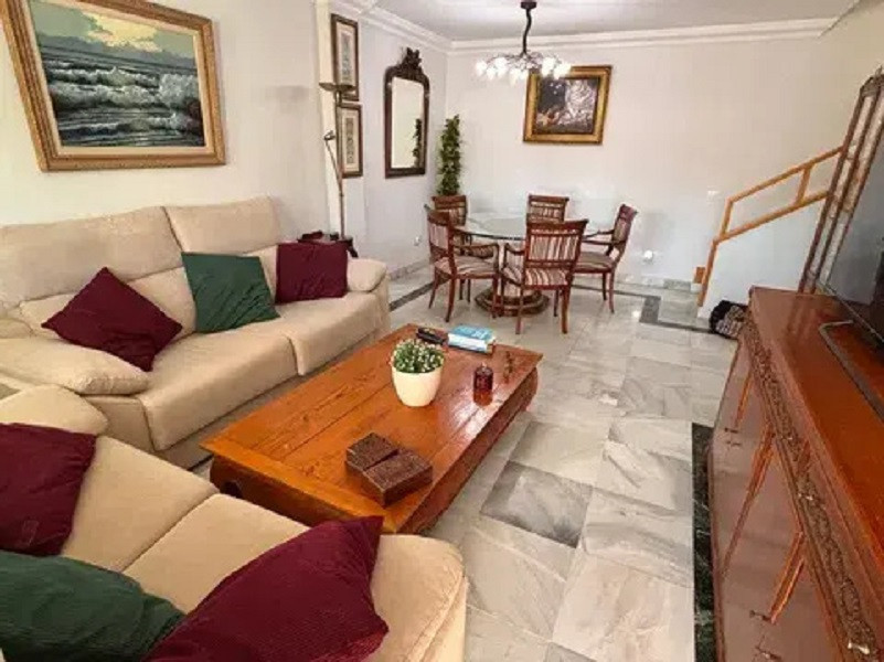 4 Bed Apartment for sale in The Golden Mile Costa Del Sol, Málaga, Spain