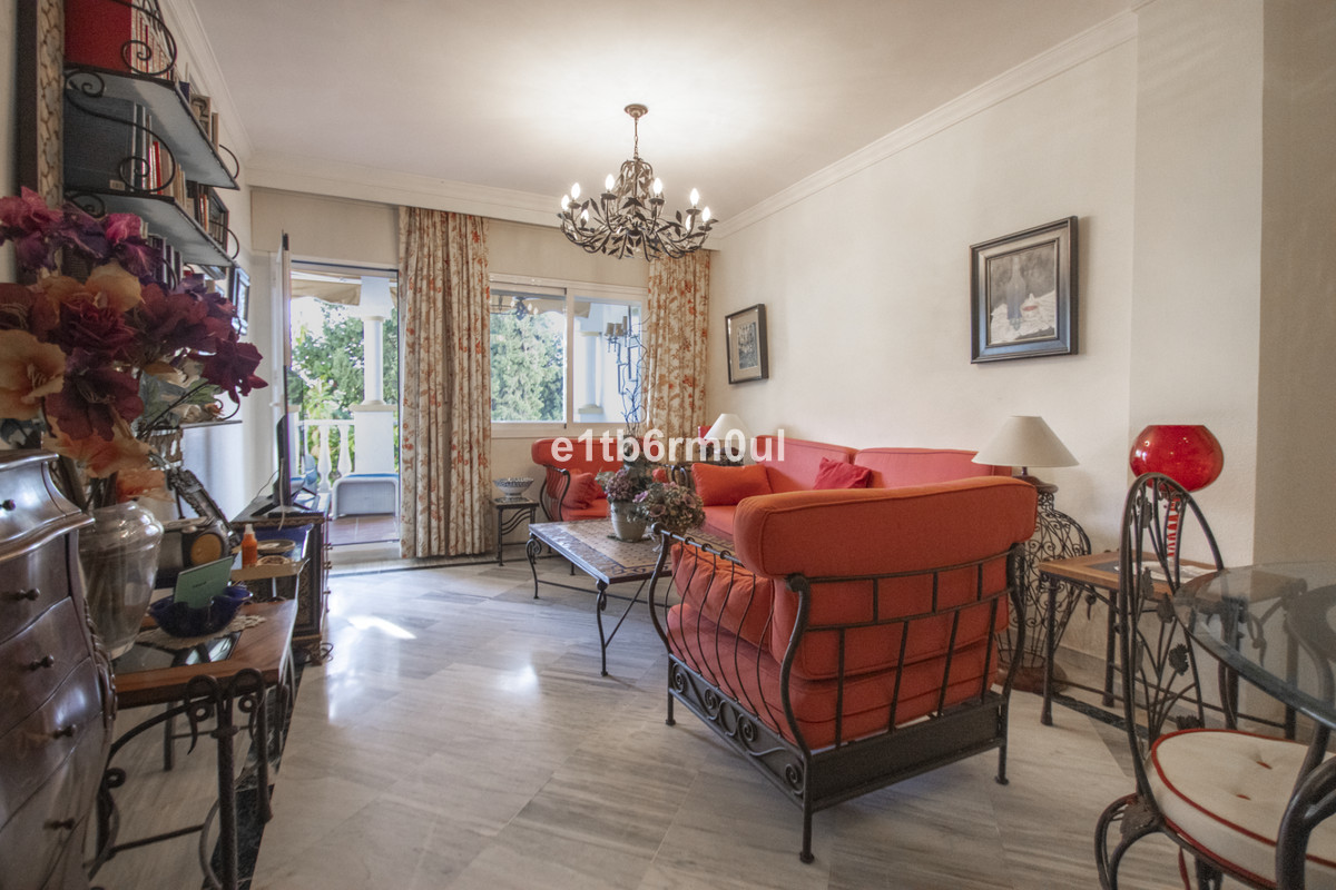 Se vende Apartamento Planta Media de 2 dormitorios en Costa Del Sol, Málaga, España