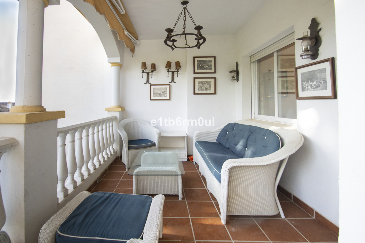 Se vende Apartamento Planta Media de 2 dormitorios en Costa Del Sol, Málaga, España