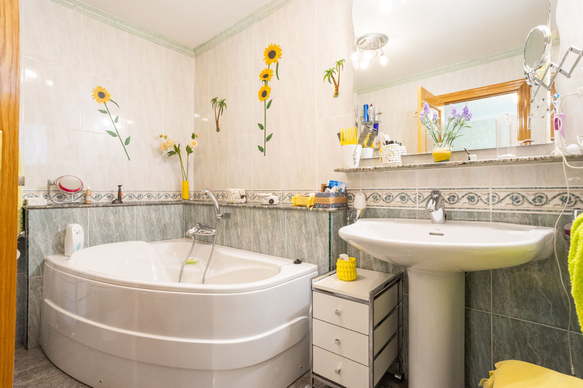 Se vende Villa - Chalet de 4 dormitorios en Costa Calida, Murcia, España