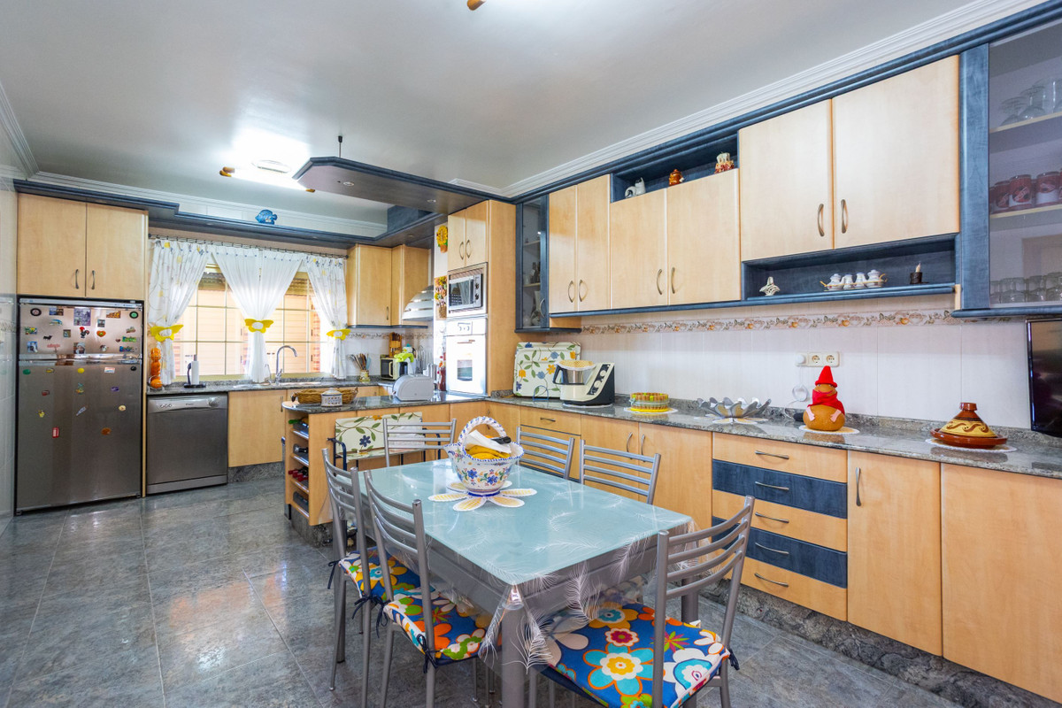Se vende Villa - Chalet de 4 dormitorios en Costa Calida, Murcia, España