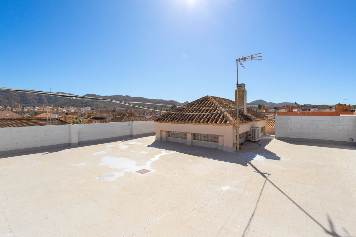 Se vende Villa - Chalet de 4 dormitorios en Costa Calida, Murcia, España