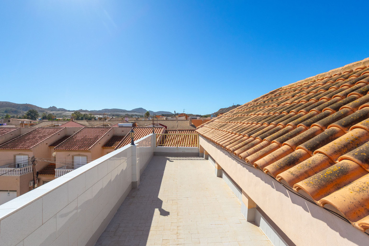 Se vende Villa - Chalet de 4 dormitorios en Costa Calida, Murcia, España