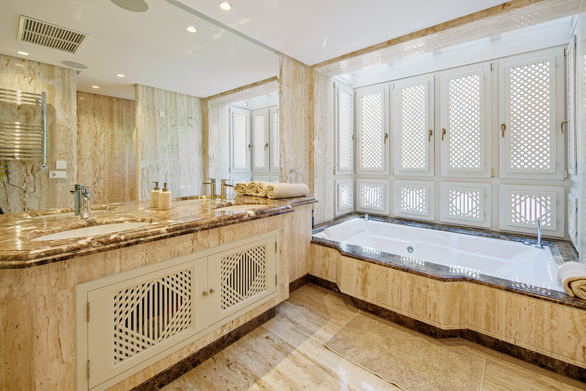 Se vende Ático Dúplex de 3 dormitorios en Costa Del Sol, Málaga, España