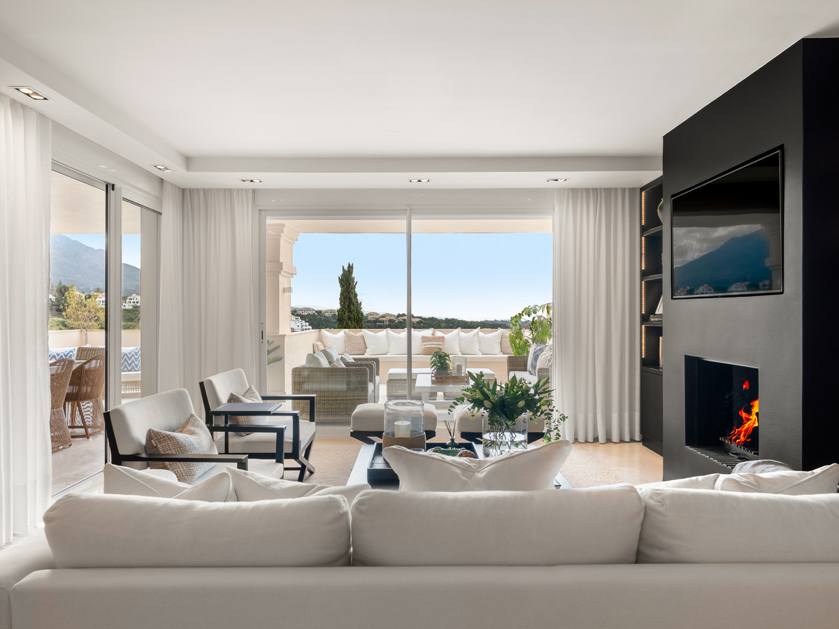 3 Bed Apartment for sale in Nueva Andalucía Costa Del Sol, Málaga, Spain