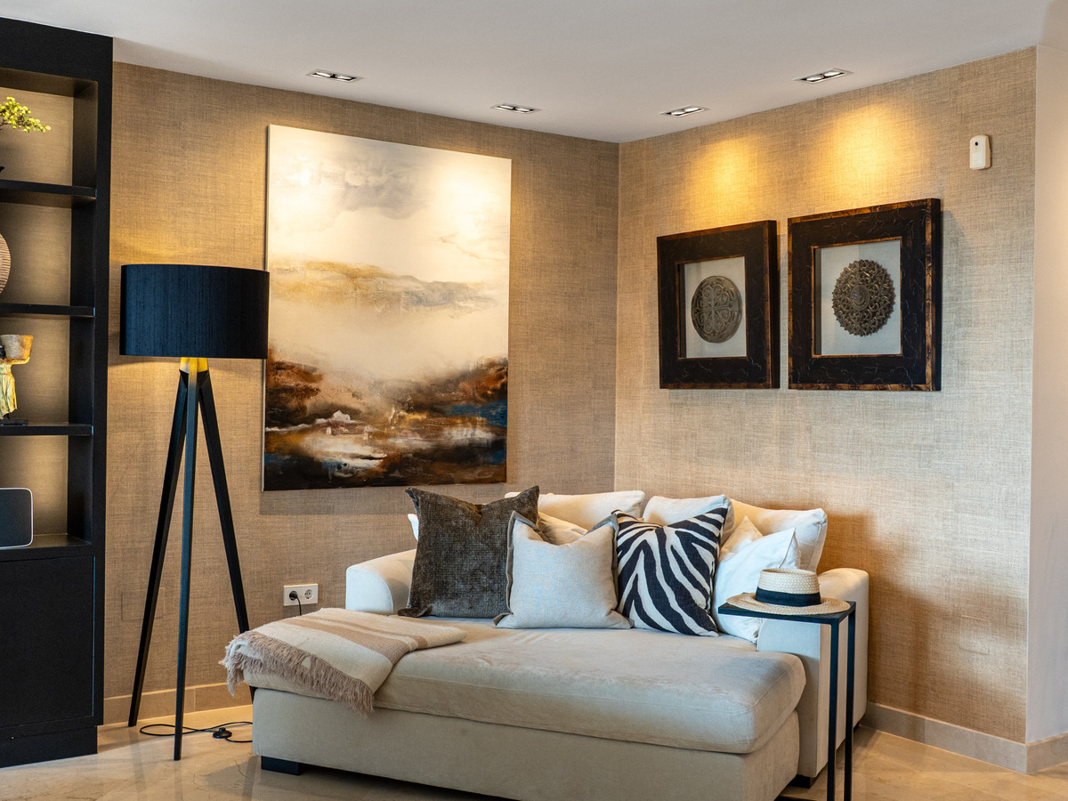 3 Bed Apartment for sale in Nueva Andalucía Costa Del Sol, Málaga, Spain