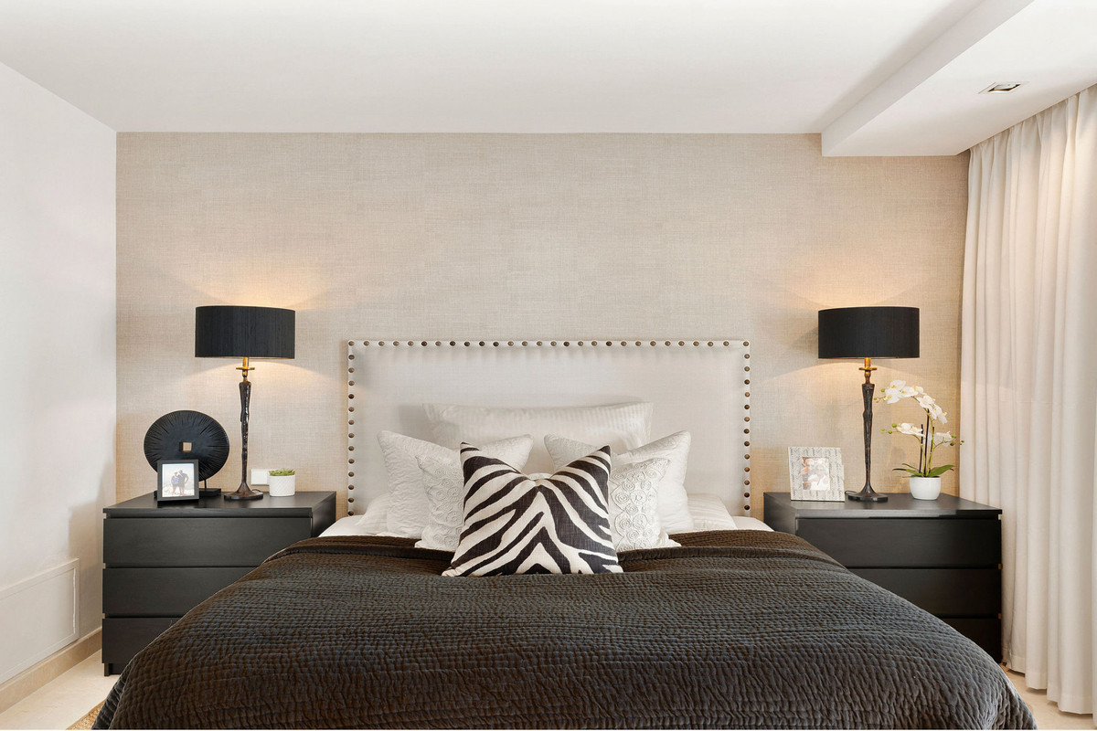 3 Bed Apartment for sale in Nueva Andalucía Costa Del Sol, Málaga, Spain