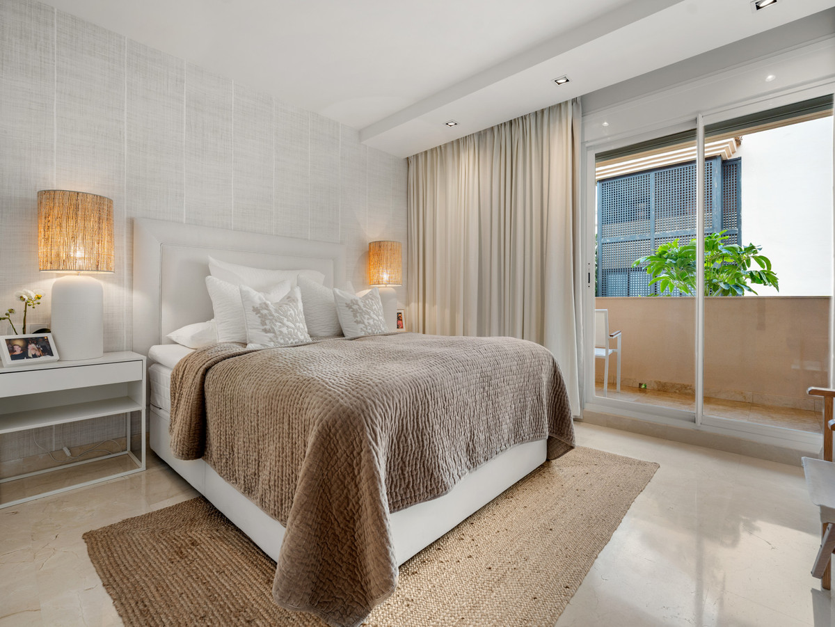 3 Bed Apartment for sale in Nueva Andalucía Costa Del Sol, Málaga, Spain