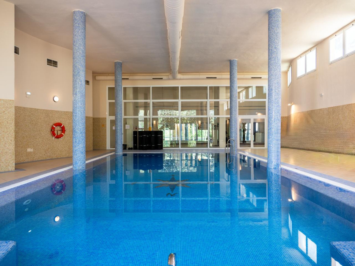 3 Bed Apartment for sale in Nueva Andalucía Costa Del Sol, Málaga, Spain