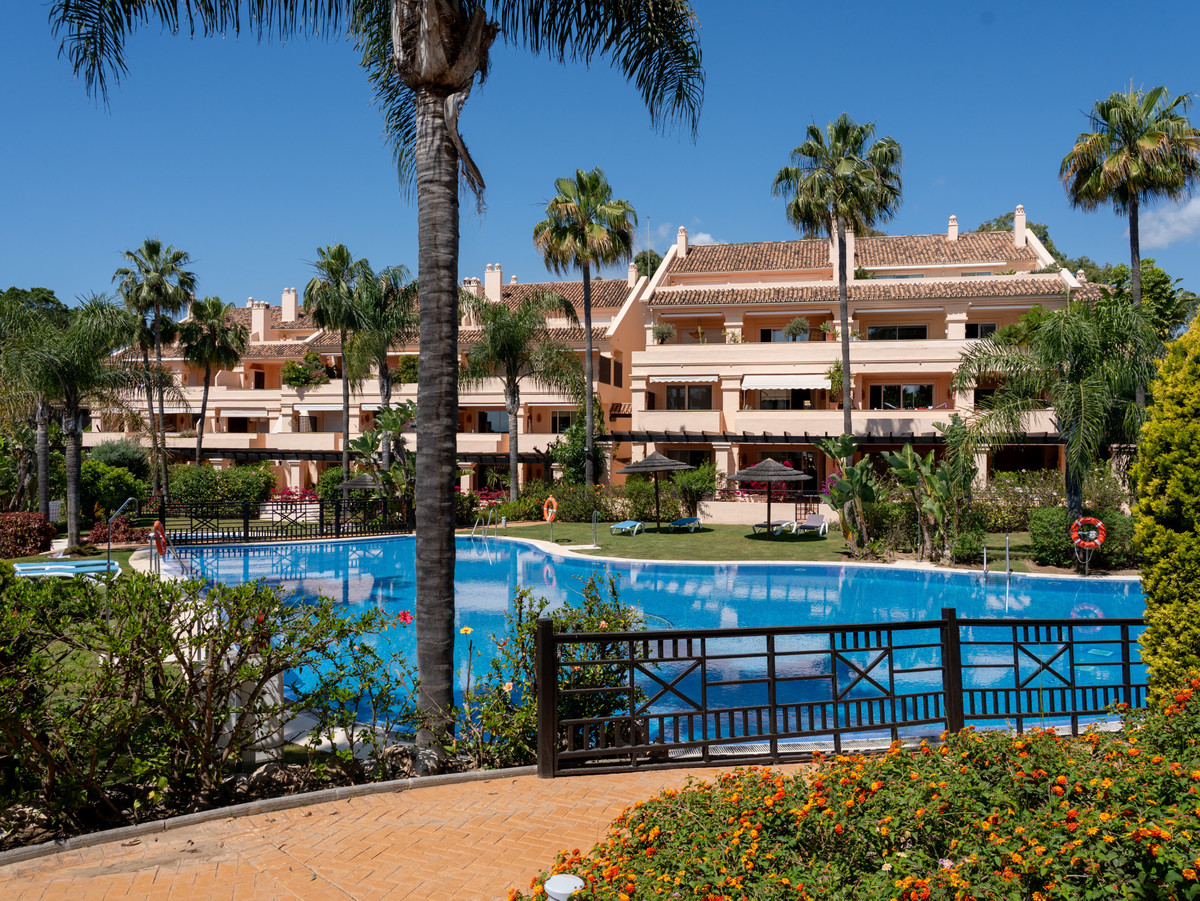 3 Bed Apartment for sale in Nueva Andalucía Costa Del Sol, Málaga, Spain