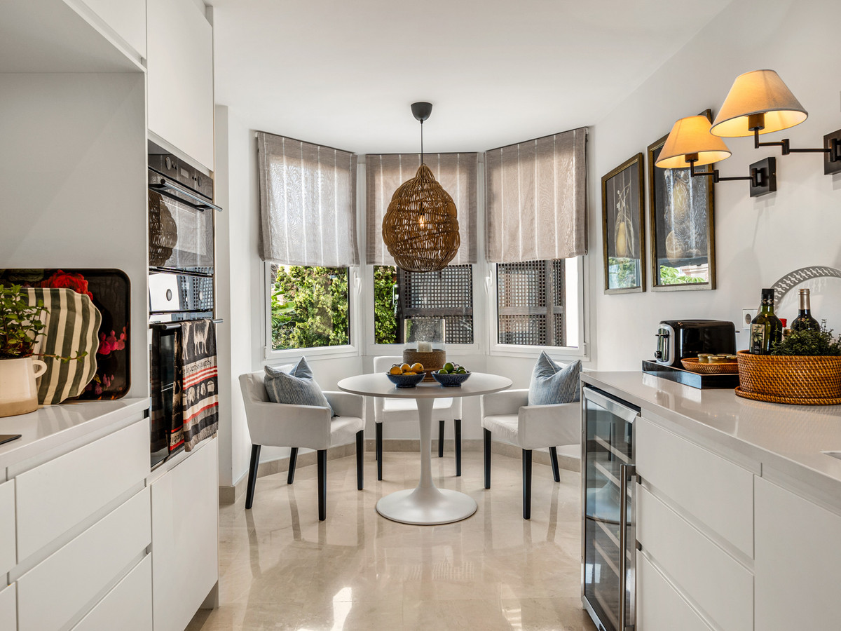 3 Bed Apartment for sale in Nueva Andalucía Costa Del Sol, Málaga, Spain