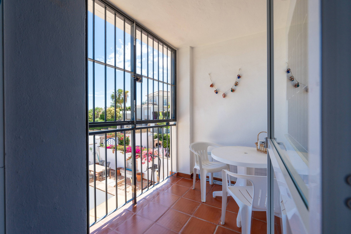 3 Bed Townhouse for sale in Nueva Andalucía Costa Del Sol, Málaga, Spain