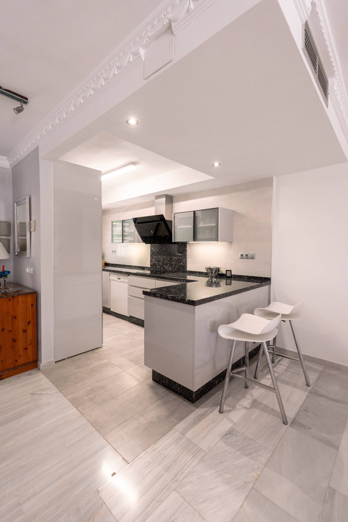 3 Bed Townhouse for sale in Nueva Andalucía Costa Del Sol, Málaga, Spain