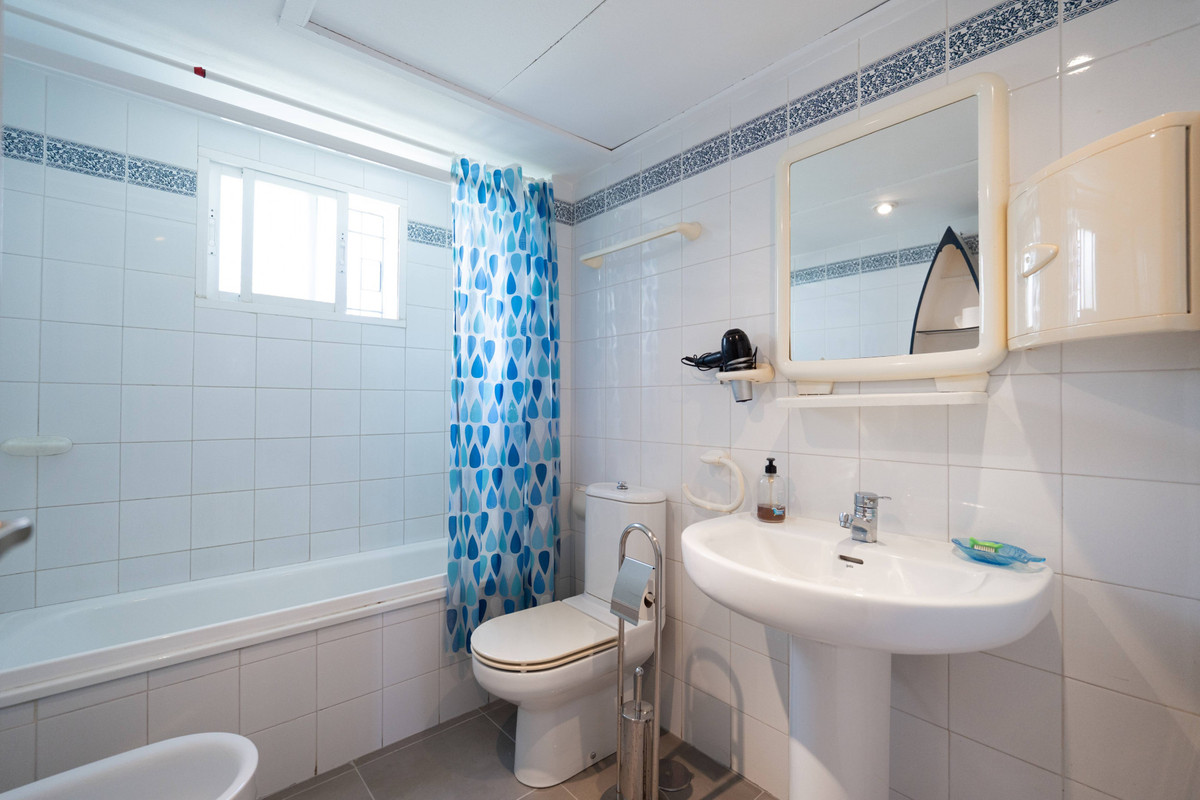 3 Bed Townhouse for sale in Nueva Andalucía Costa Del Sol, Málaga, Spain