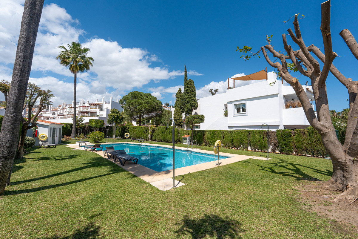 3 Bed Townhouse for sale in Nueva Andalucía Costa Del Sol, Málaga, Spain