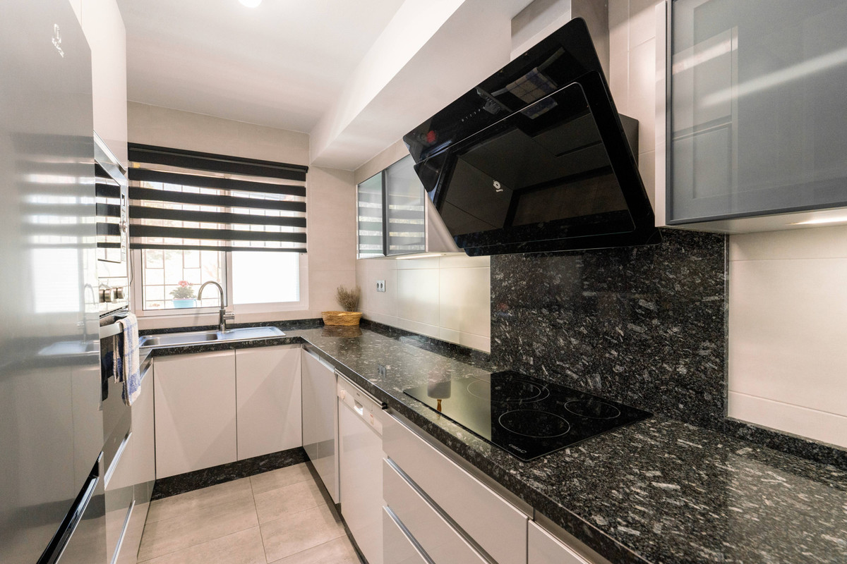 3 Bed Townhouse for sale in Nueva Andalucía Costa Del Sol, Málaga, Spain