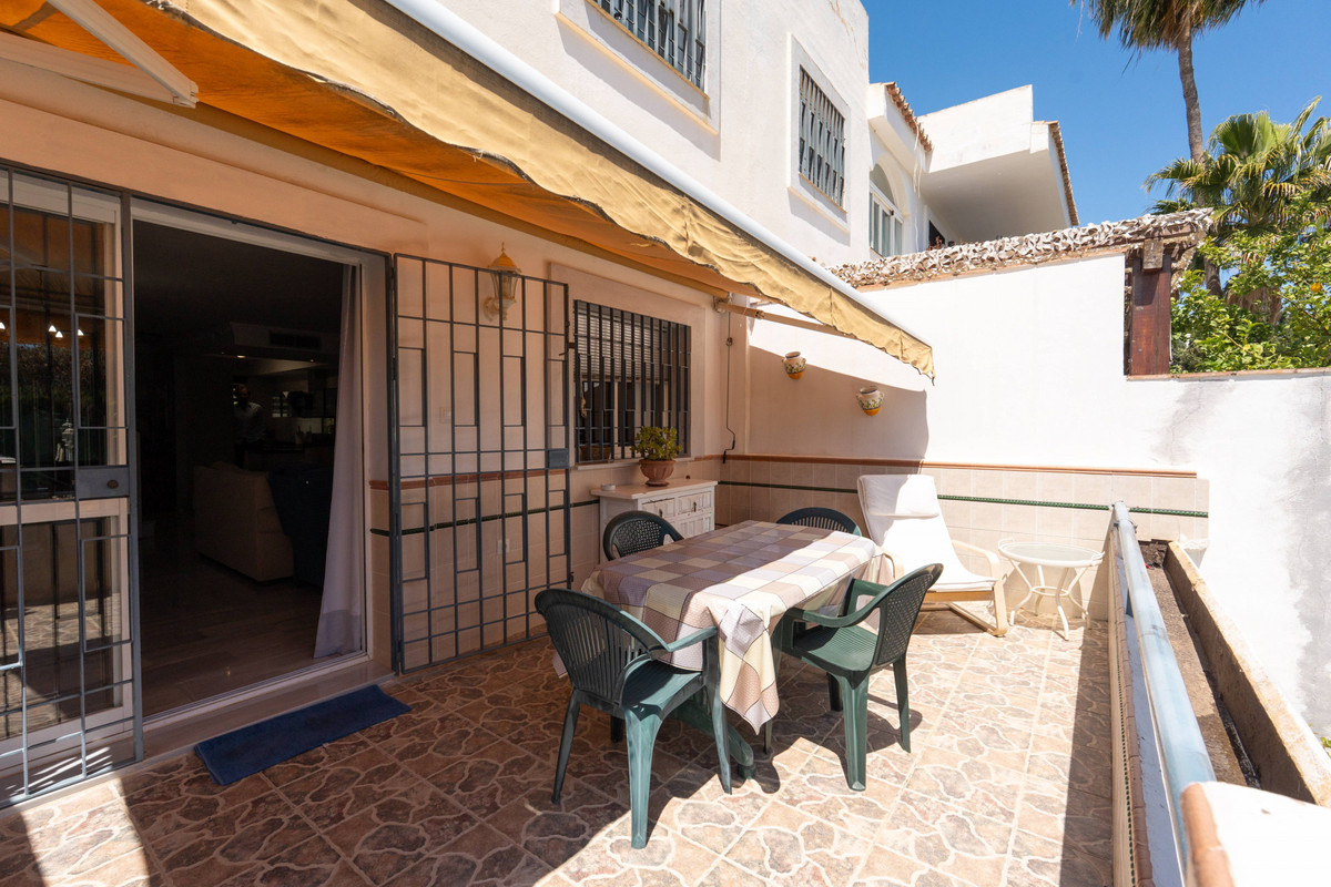 3 Bed Townhouse for sale in Nueva Andalucía Costa Del Sol, Málaga, Spain