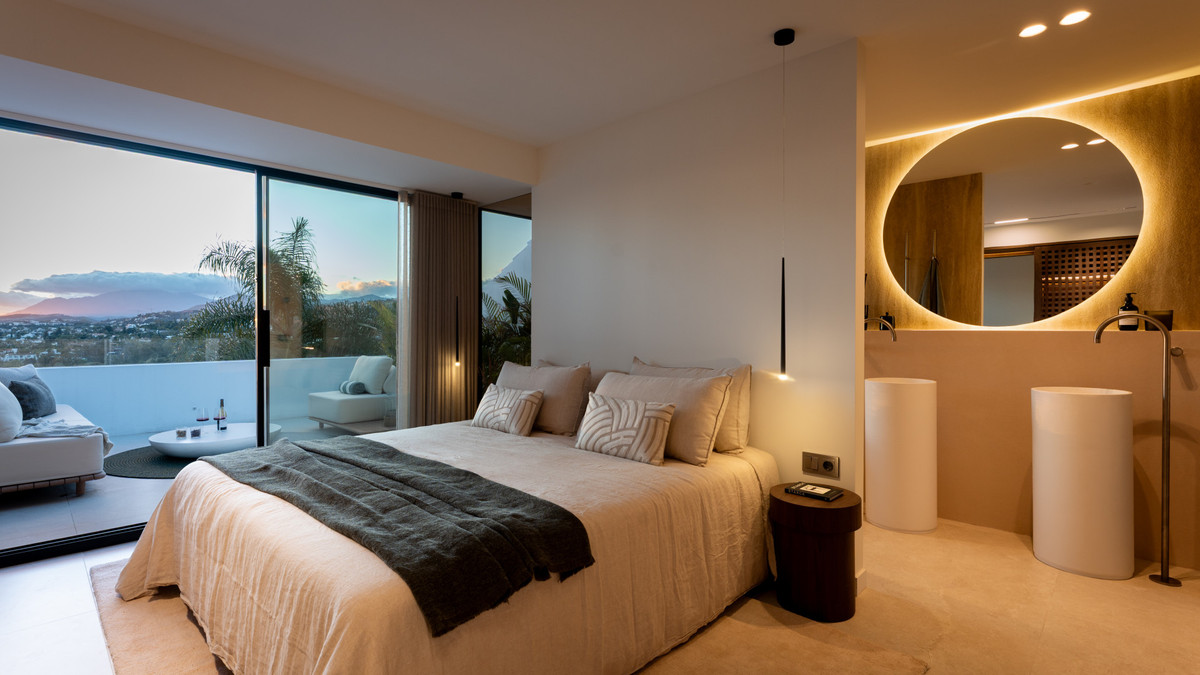 3 Bed Townhouse for sale in Nueva Andalucía Costa Del Sol, Málaga, Spain