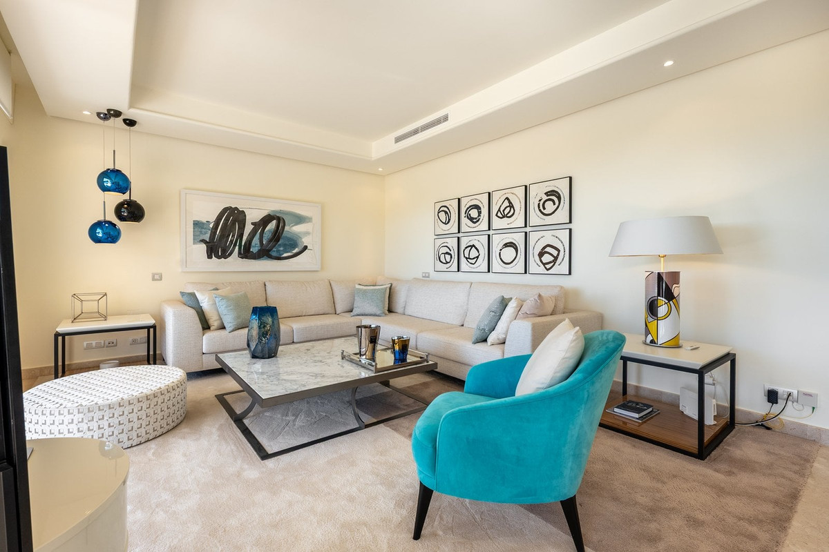 3 Bed Apartment for sale in Marbella Costa Del Sol, Málaga, Spain