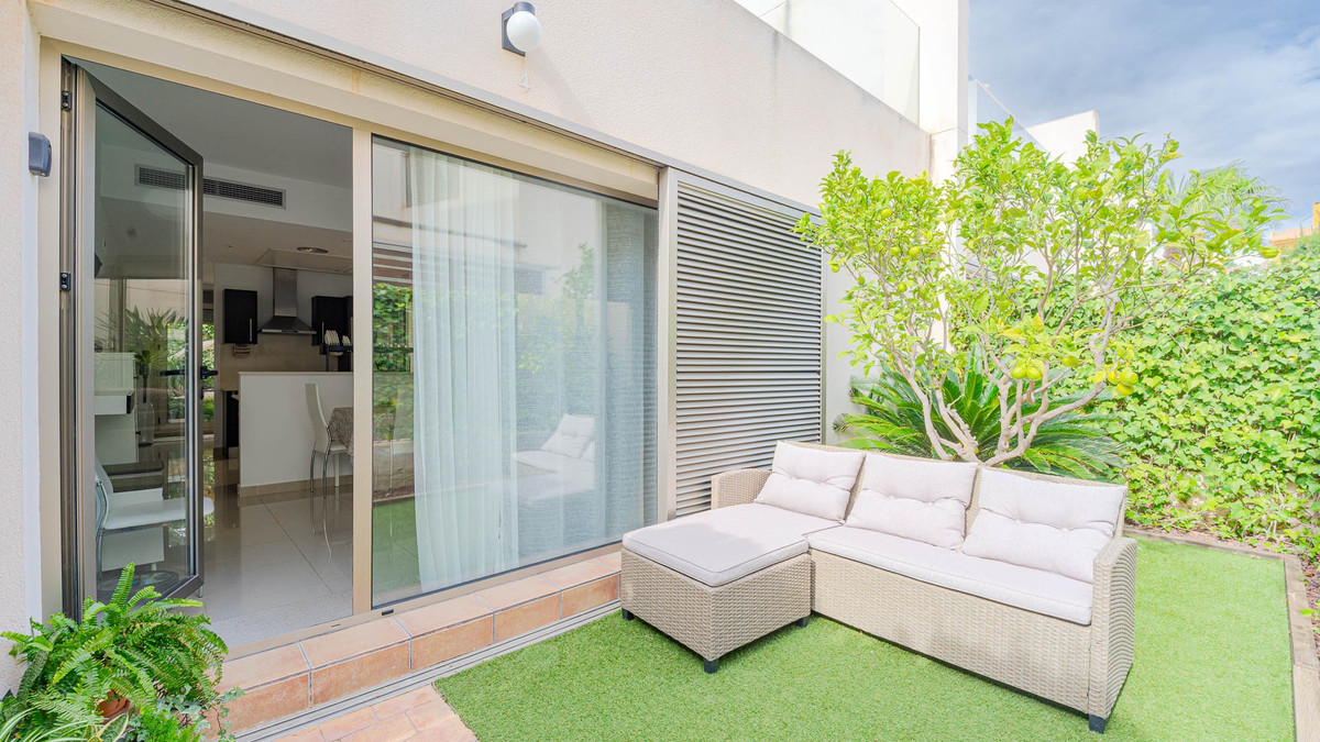 Se vende Adosada de 3 dormitorios en Costa Blanca, Alicante, España