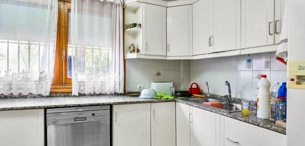 Se vende Villa - Chalet de 8 dormitorios en Costa Blanca, Alicante, España